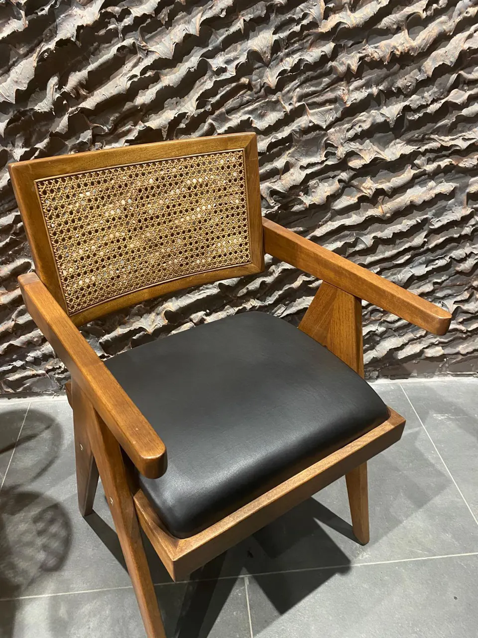 Hasır Sırtlı – Ahşap Sandalye Modelleri – RedWooden
